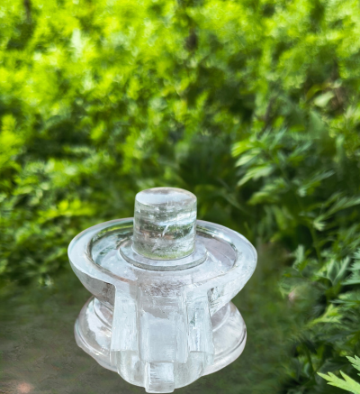 Sphatik shivalingam
