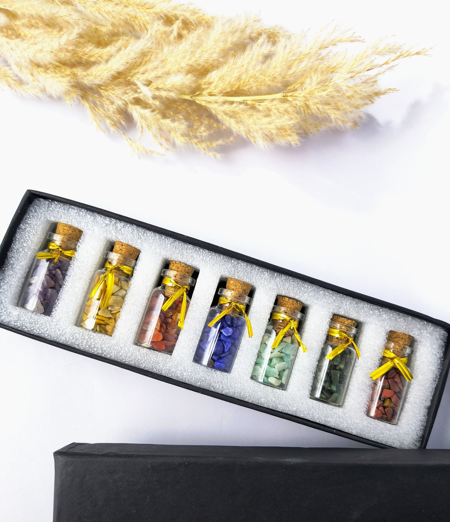 Crystal chips bottle set